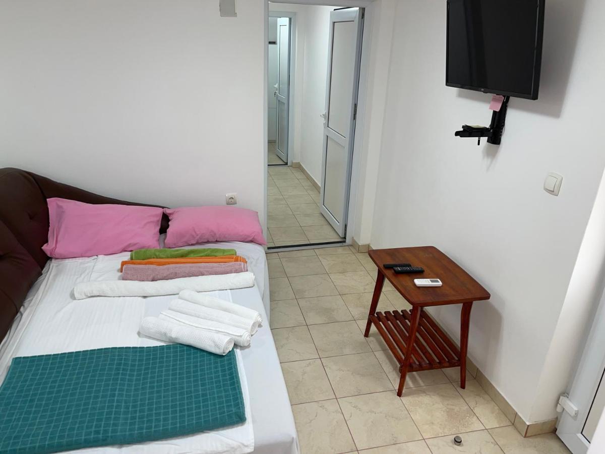 Apartment Susanj Бар Екстер'єр фото