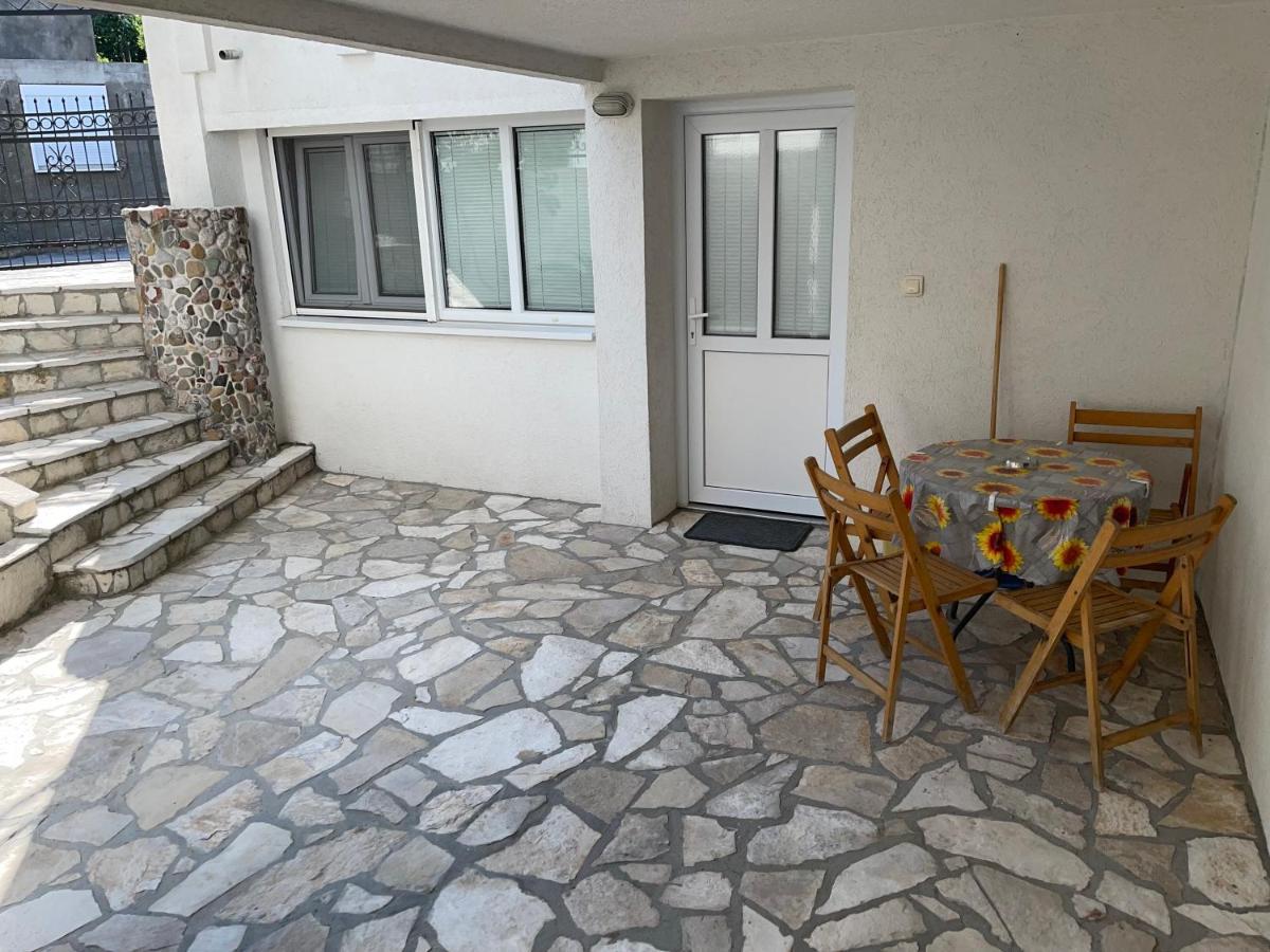 Apartment Susanj Бар Екстер'єр фото