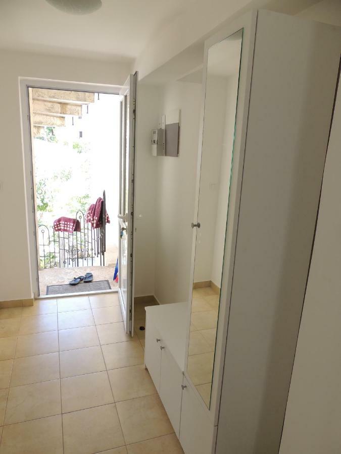 Apartment Susanj Бар Екстер'єр фото