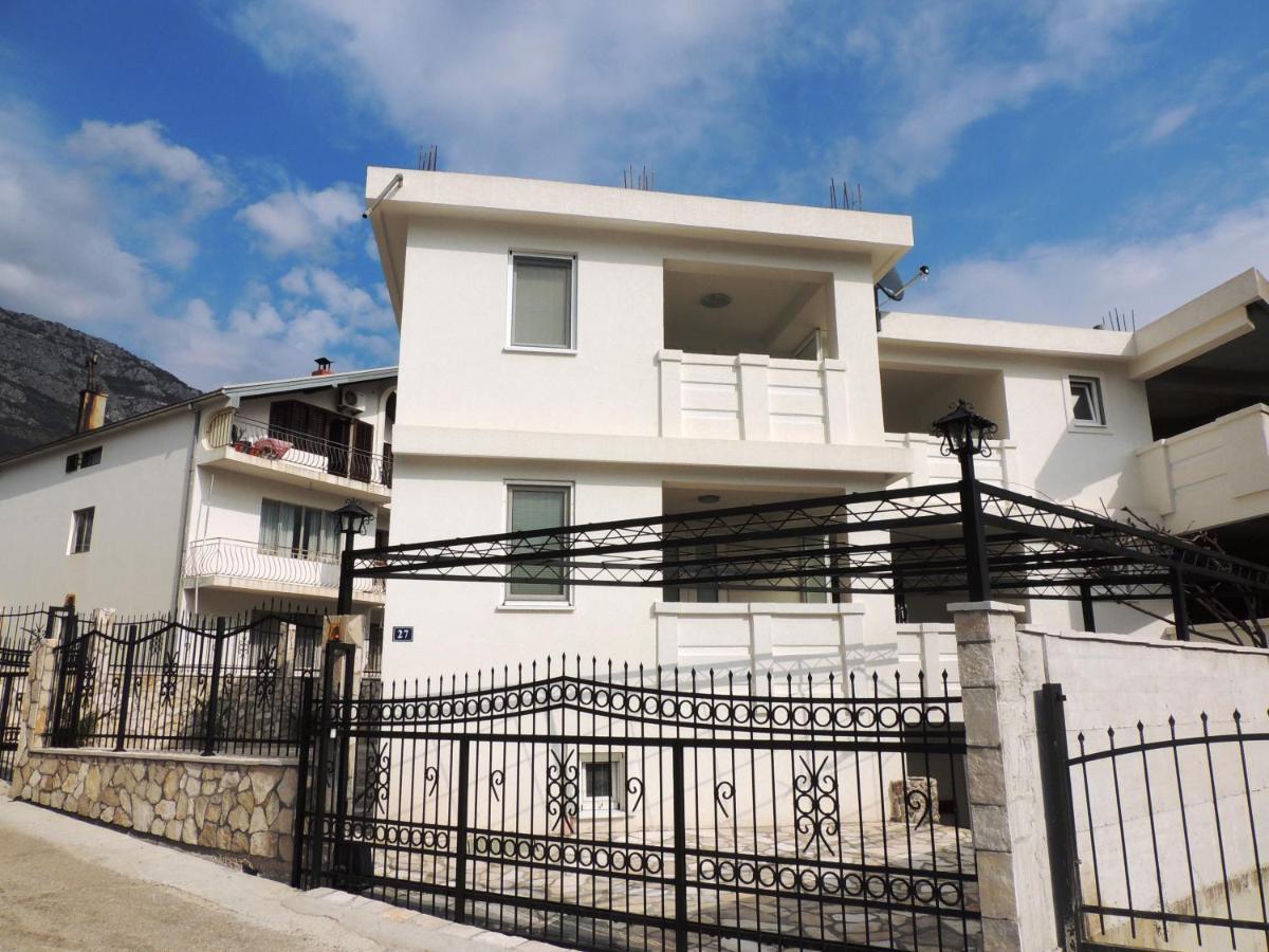 Apartment Susanj Бар Екстер'єр фото