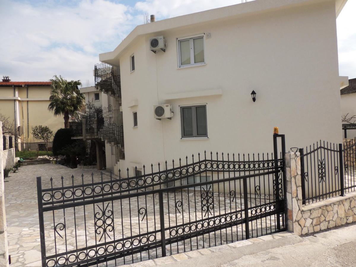 Apartment Susanj Бар Екстер'єр фото